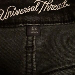NWOT UNIVERSAL THREAD DARK BLUE DENIM SHORTS